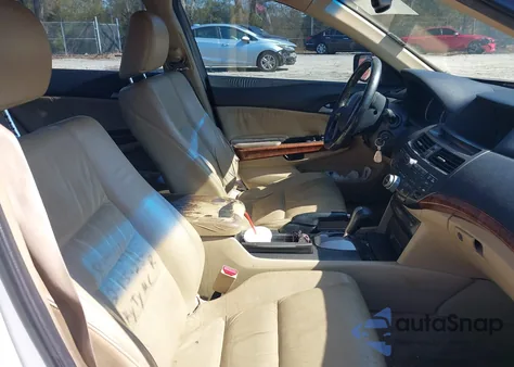 2011 Honda Accord 3.5 Ex-L z USA, uszkodzony, nr VIN 1HGCP3F80BA027530